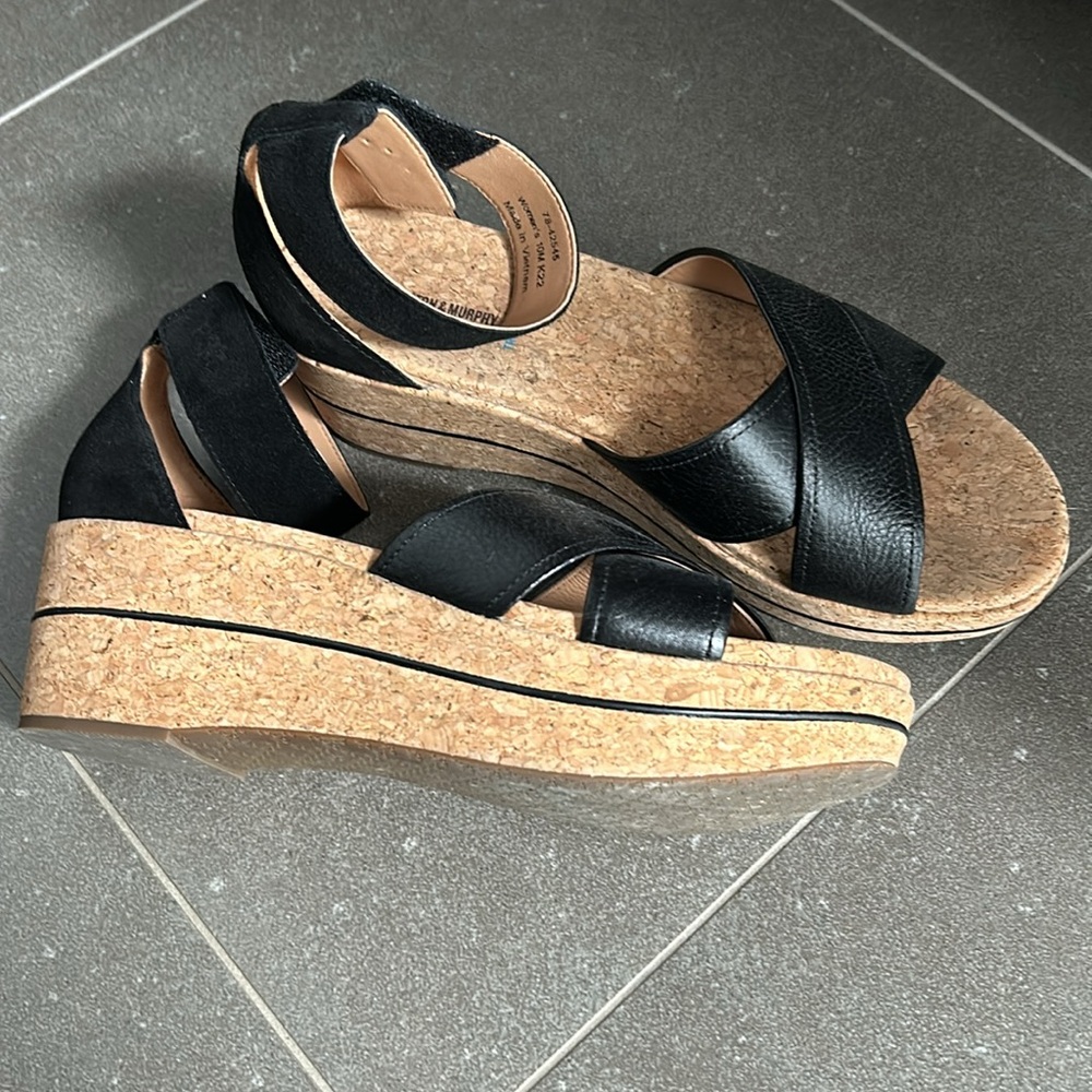 Johnston & Murphy sandals